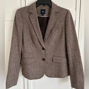 GAP women’s, size 8, 2 button, lined, wool blazer